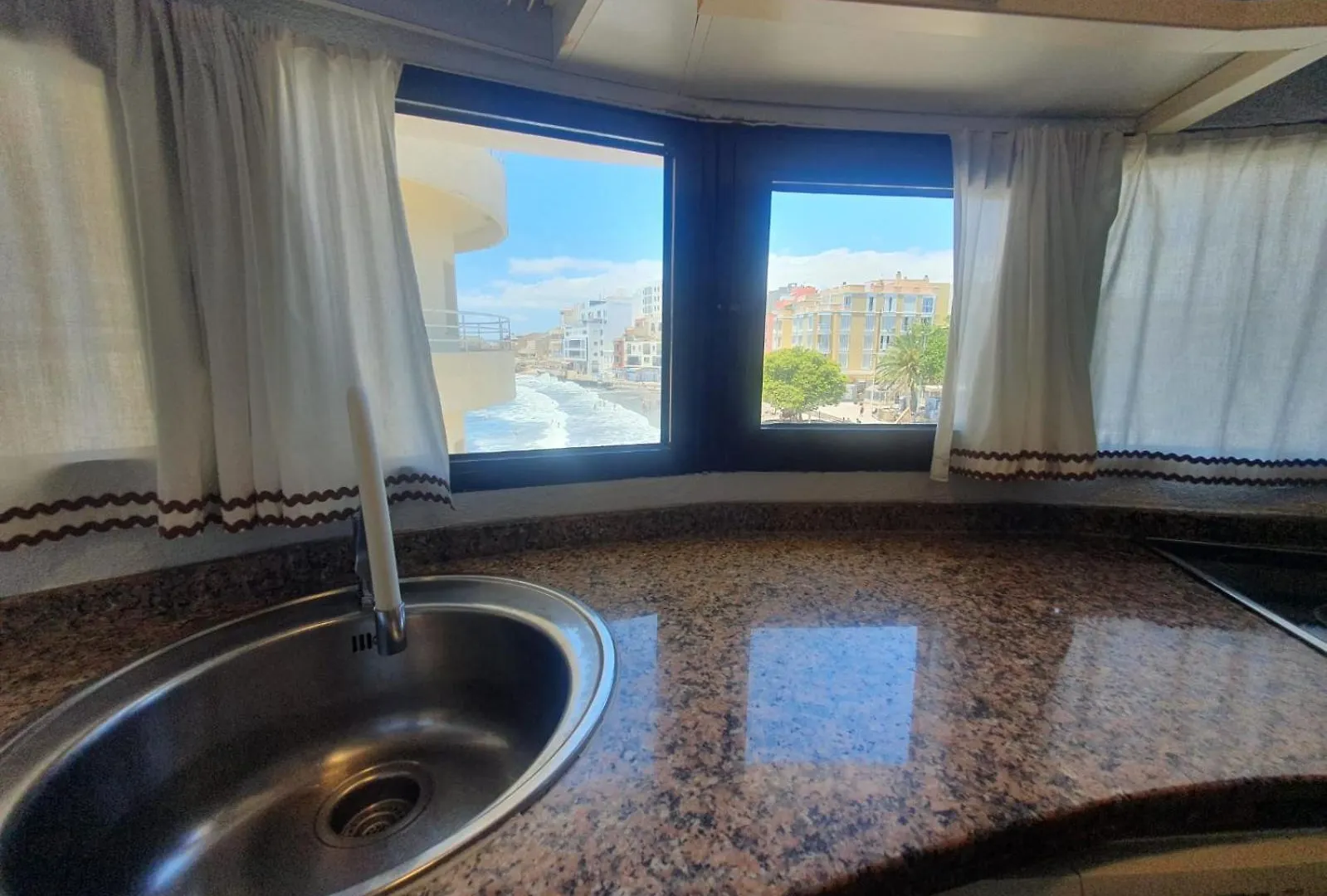 Views Of El Medano Beach, Two إسبانيا